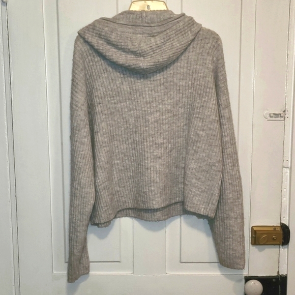 PINK Ribbed Sweater - Picture 4 of 6